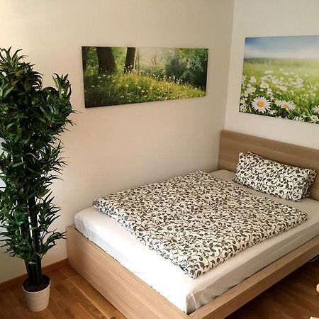 Apartment Flowerside Regensburg Exterior photo