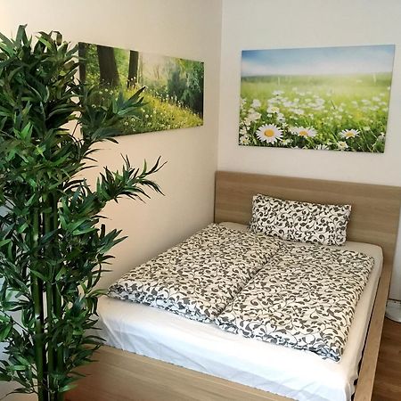 Apartment Flowerside Regensburg Exterior photo