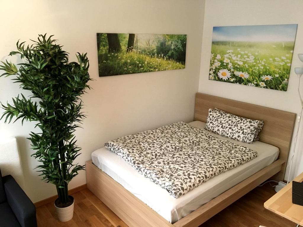 Apartment Flowerside Regensburg Exterior photo